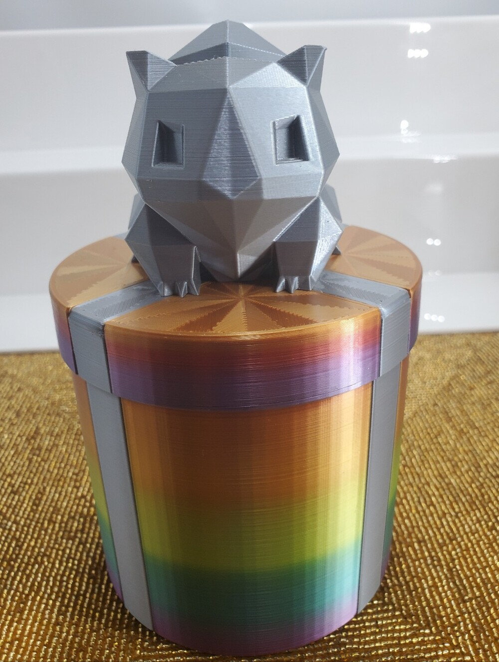 Bulbasaur Iridescent Container with removable lid (C29)